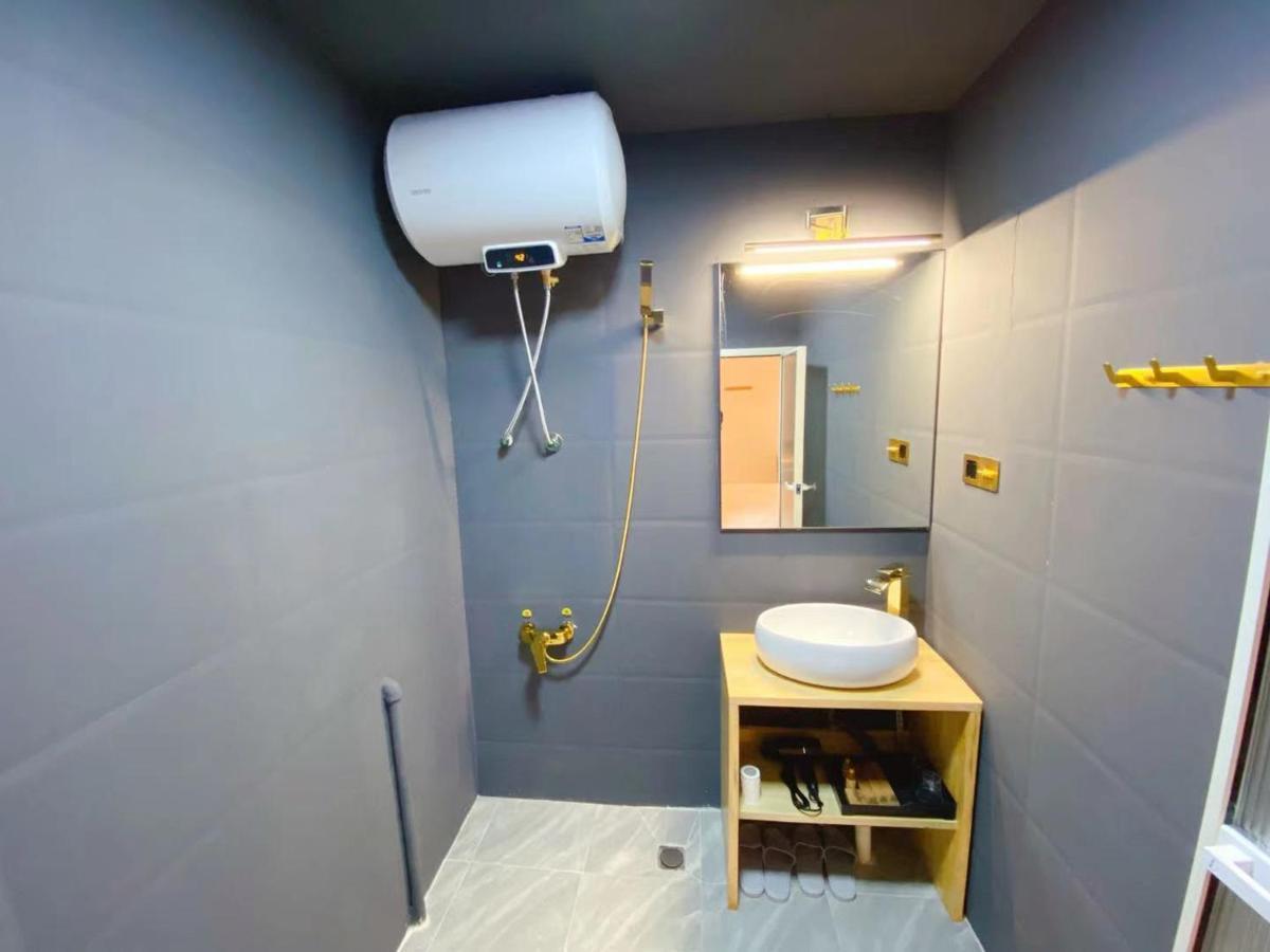 Lantian Garden Hostel Qingdao Buitenkant foto