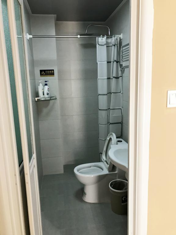 Lantian Garden Hostel Qingdao Buitenkant foto